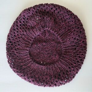 Deep violet/pink knit beret